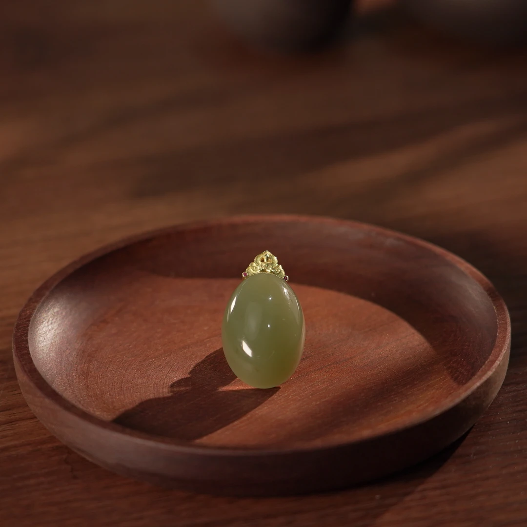 【睿泽赏宝】S925和田玉大鸽子蛋面吊坠 29*19*11 ZP7573