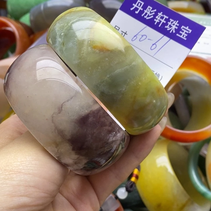 未镶嵌蛇纹石玉手镯