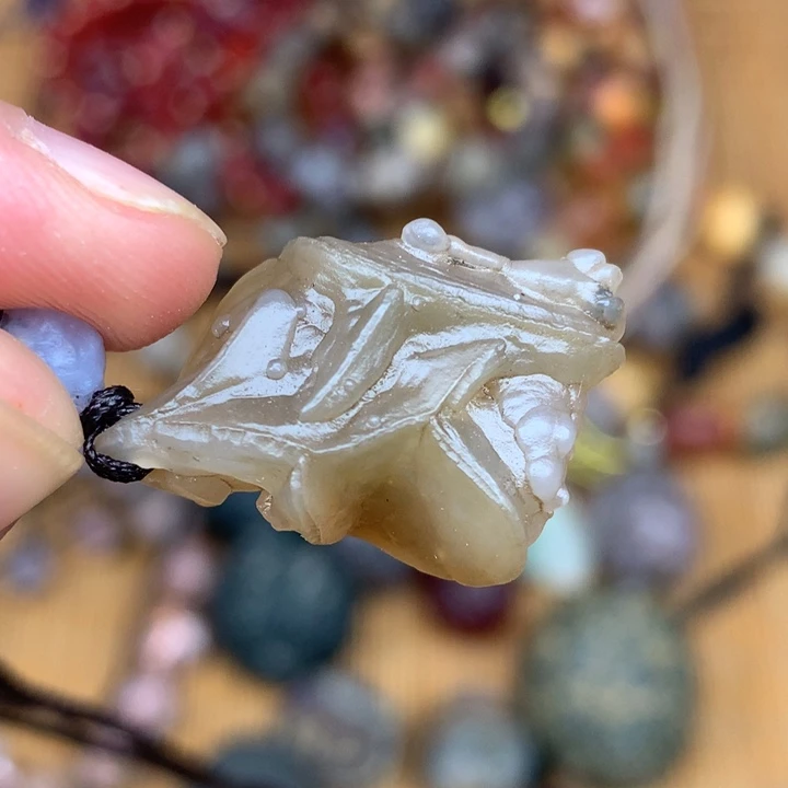 玛瑙/玉髓未镶嵌珠宝半成品
