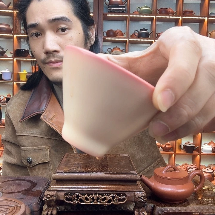 紫砂茶壶谢**噢x mo nv z shi k ge c