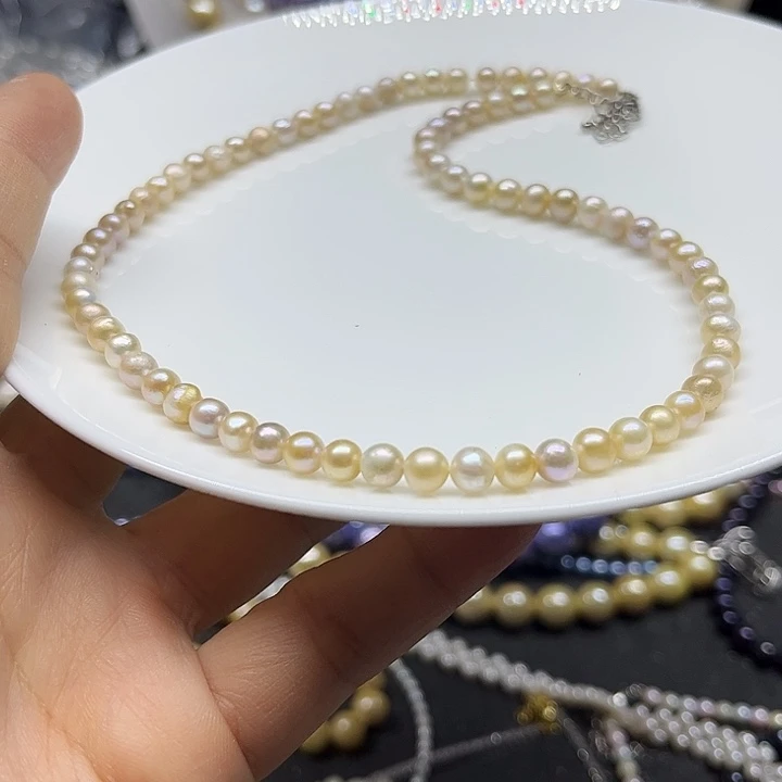 颈饰未镶嵌淡水珍珠