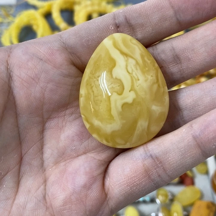 未镶嵌蜜蜡裸石吊坠