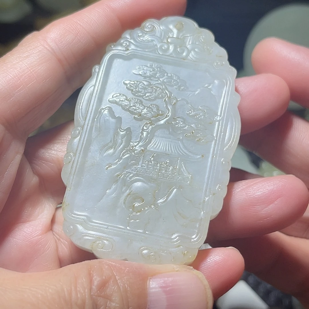 颈饰未镶嵌和田玉（糖玉）