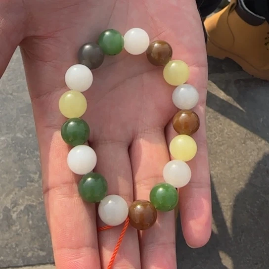 颈饰未镶嵌和田玉卡12