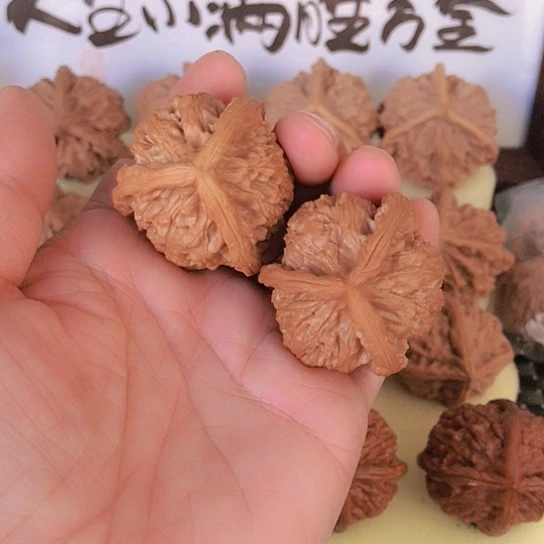 文玩核桃把件静**中玉玺三棱