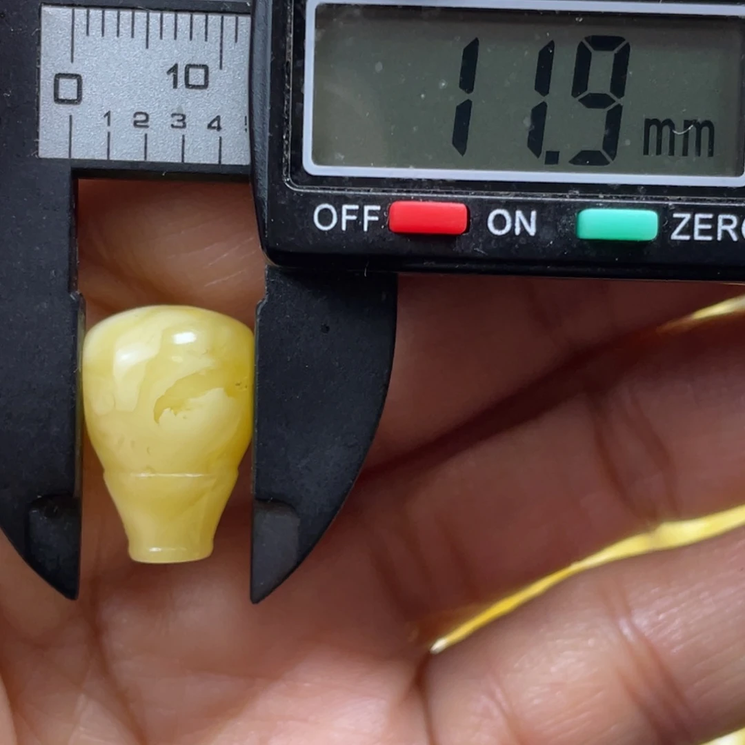 【闪购商品】裸石蜜蜡未镶嵌25杂