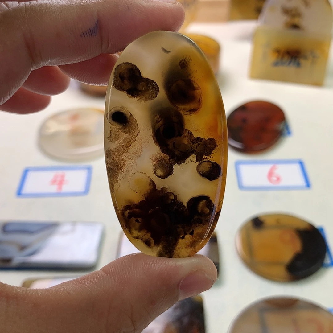 玛瑙/玉髓未镶嵌珠宝半成品