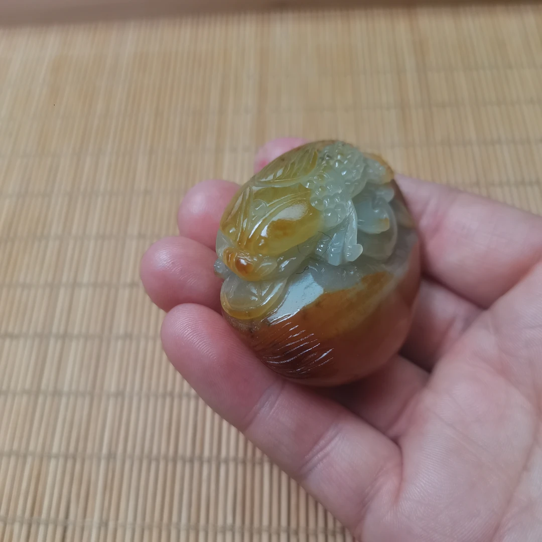 新疆和田玉金蟾把件87克