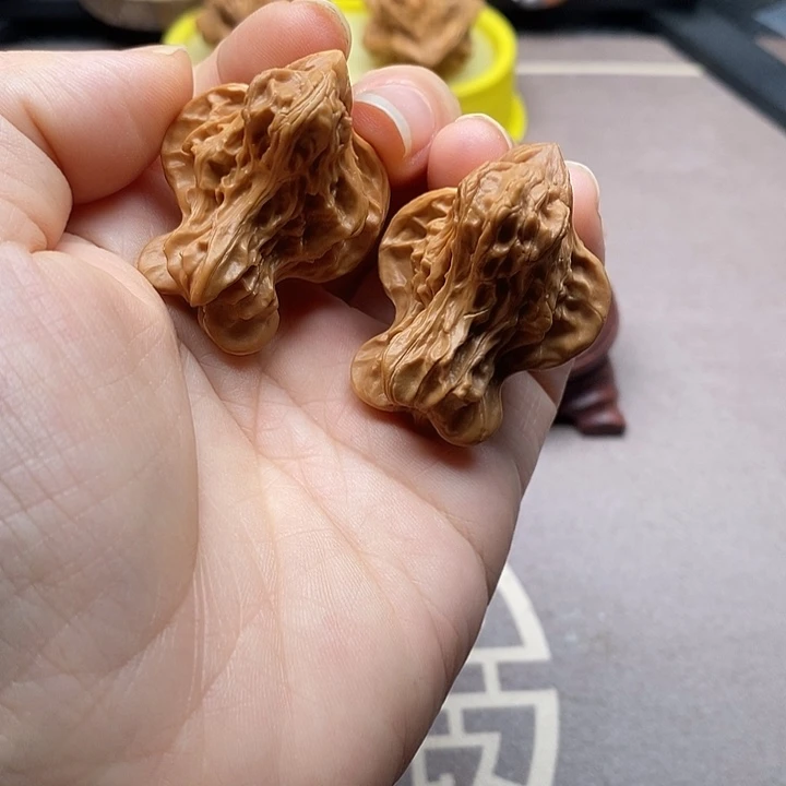 金***阳文玩核桃吊坠文玩核桃