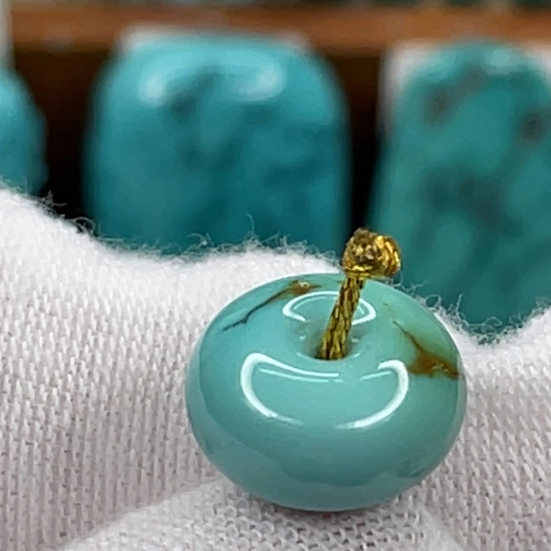 绿松石未镶嵌挂件