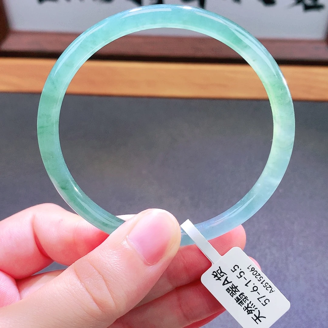 翡翠未镶嵌手镯天然翡翠