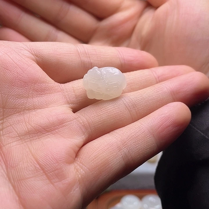 和田玉（白玉）和田玉大象未镶嵌