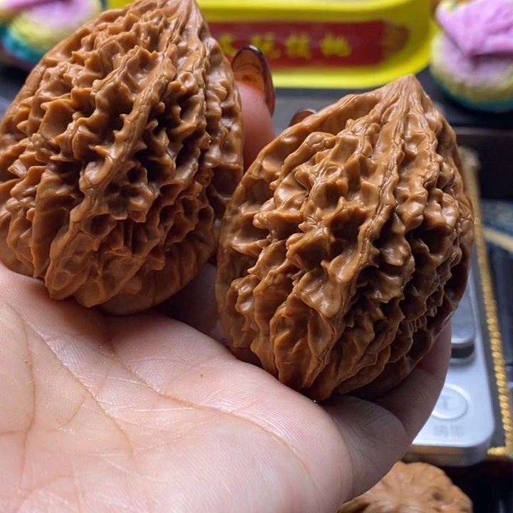 长***短文玩核桃吊坠招财鼠