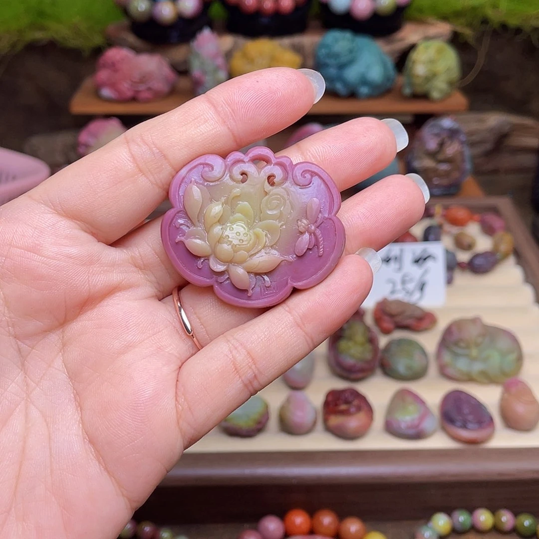 鱼***儿玛瑙/玉髓未镶嵌珠宝半成品盐源玛瑙苏工镂空荷花鱼