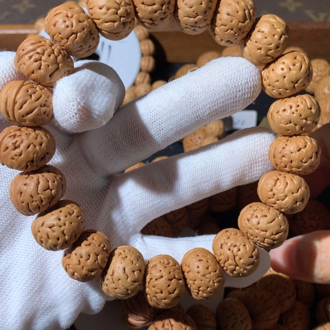 【闪购商品】桃核手串一代树王纽扣17尺寸