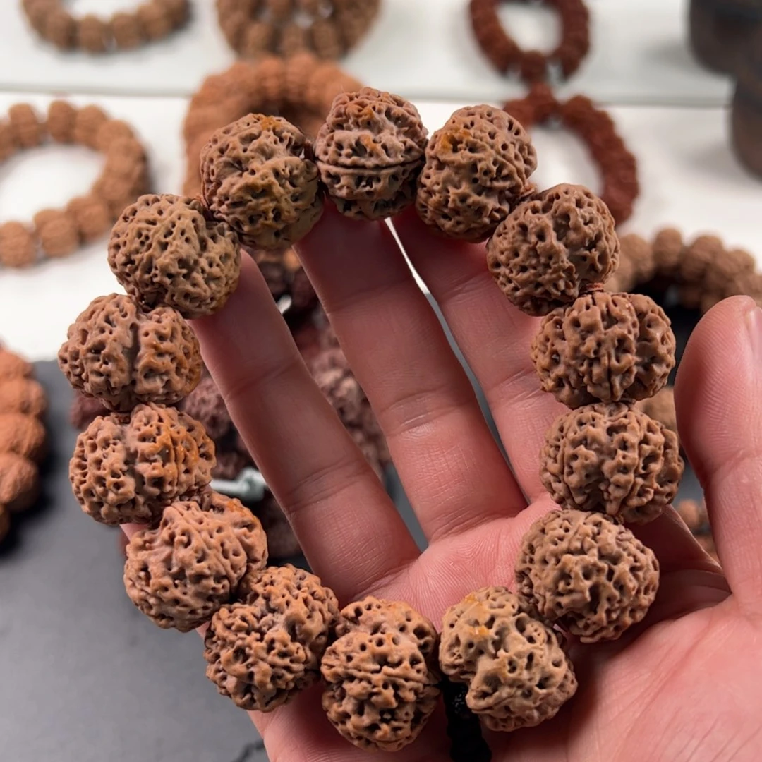 金刚菩提手串傲骨梅花24（ 头部皮色略浅）