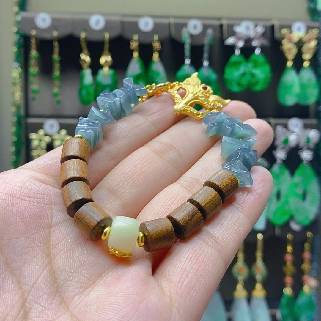 未镶嵌翡翠耳饰翡翠