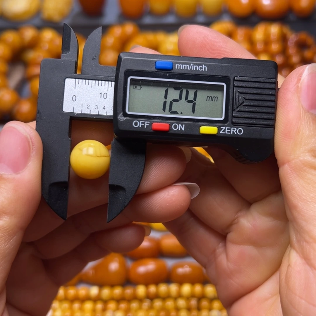 琥珀未镶嵌吊坠(不含链)