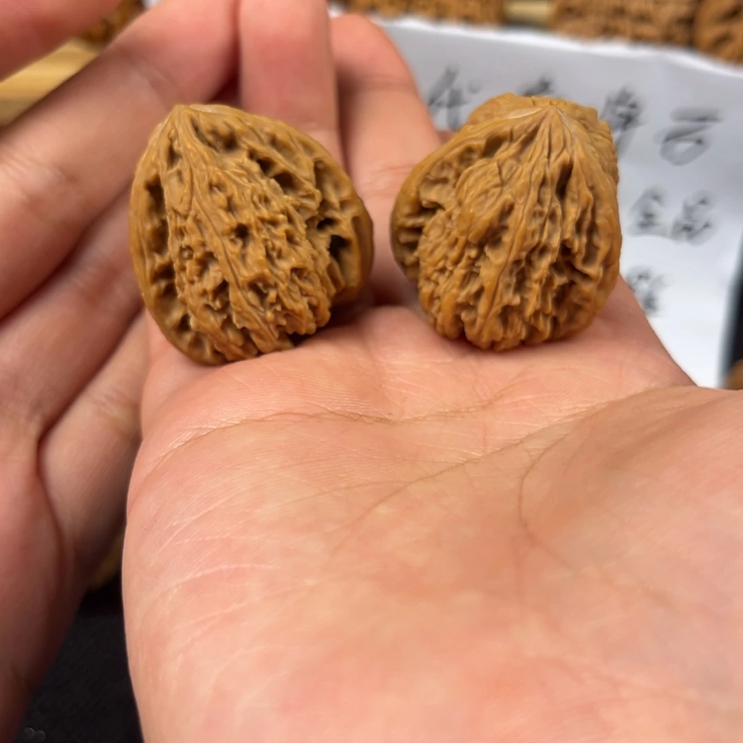 文玩核桃吊坠小佛肚
