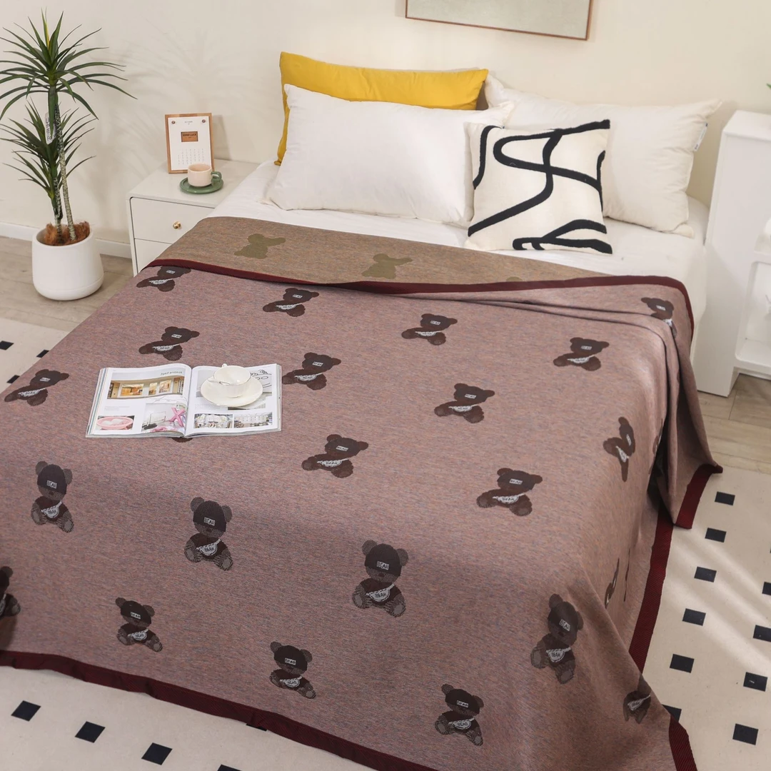 XDONGY（冬云家纺）高端230*250太 空棉火山岩 米菲熊 红色 床盖