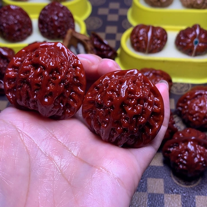 文玩核桃把件涛*44盘龙纹