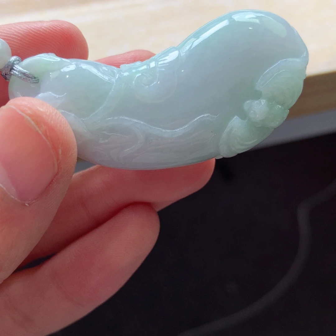 翡翠颈饰未镶嵌吊坠