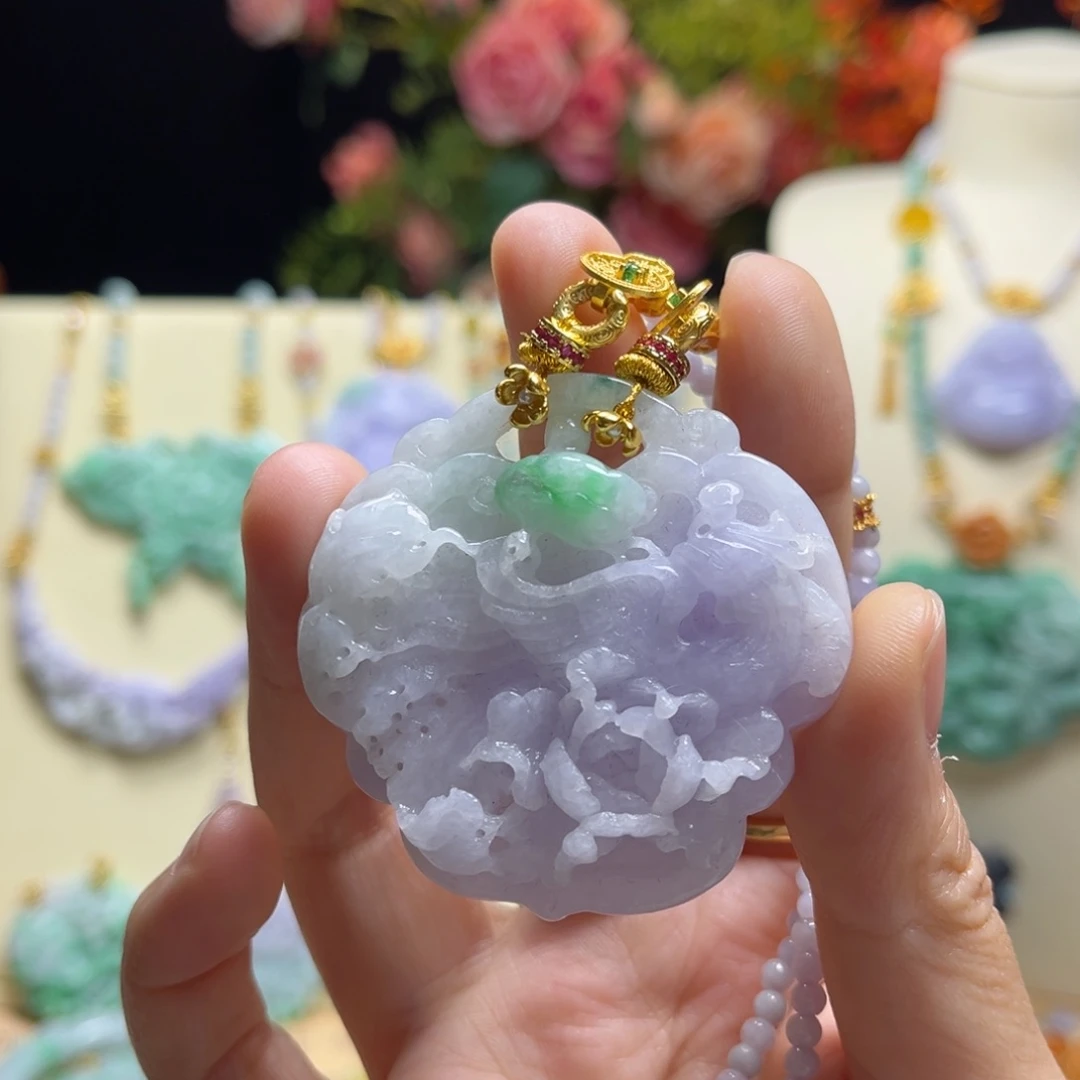 翡翠颈饰未镶嵌天然翡翠