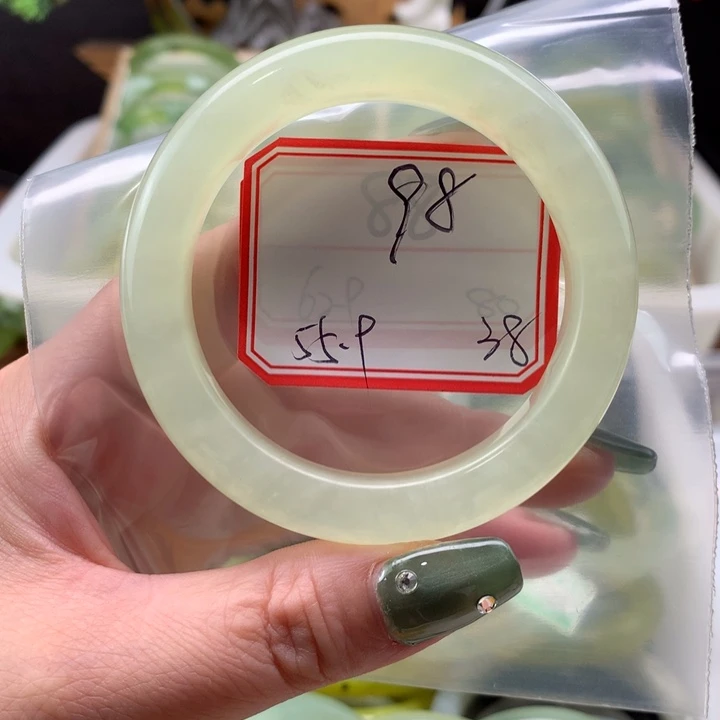 未镶嵌蛇纹石玉手镯