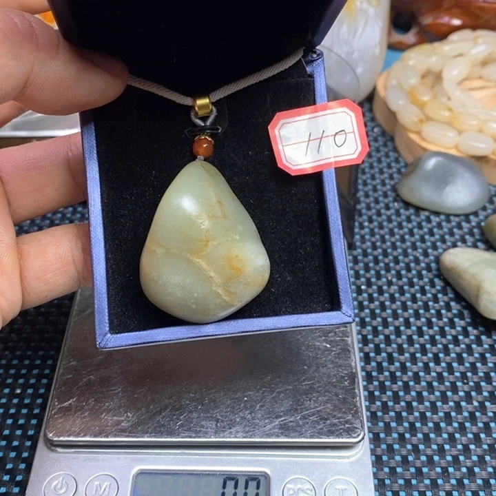 未镶嵌和田玉把件110