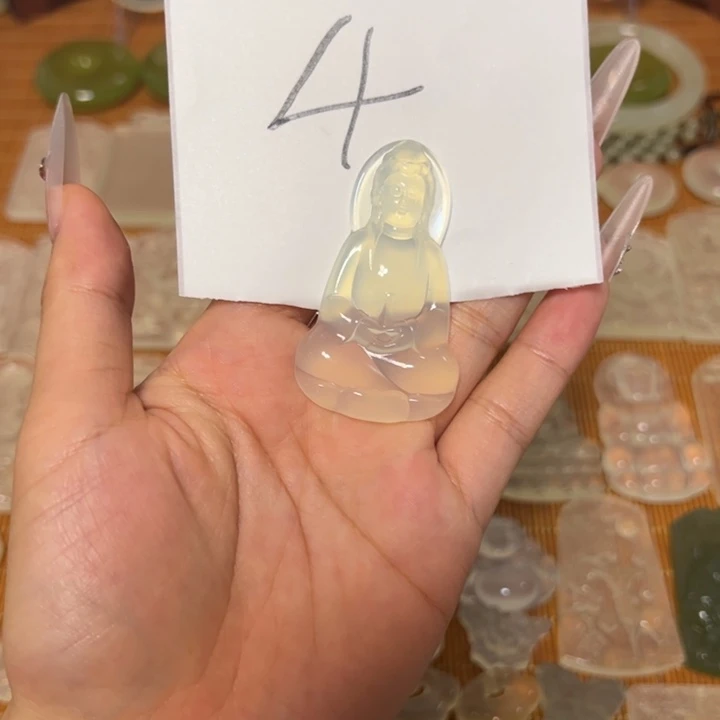 未镶嵌蛇纹石玉岫玉白冰挂件初****?
