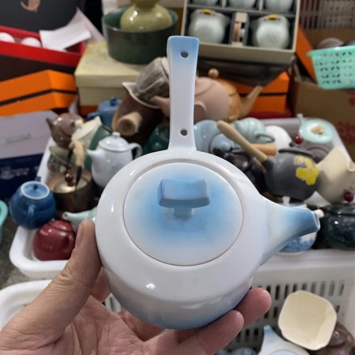 陶瓷艺术品及陶瓷壶