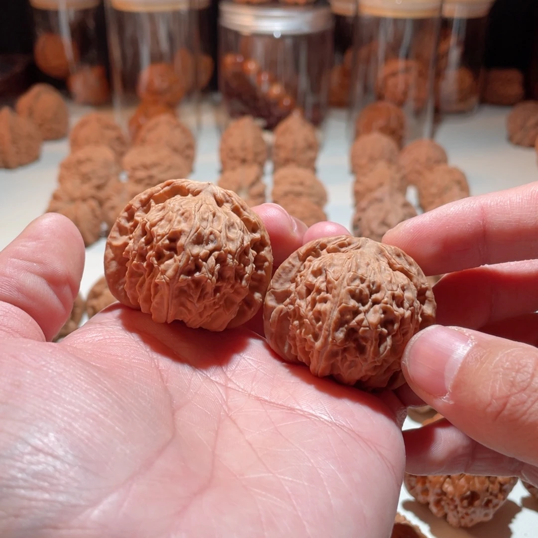 吊坠文玩核桃文玩核桃球白42全品