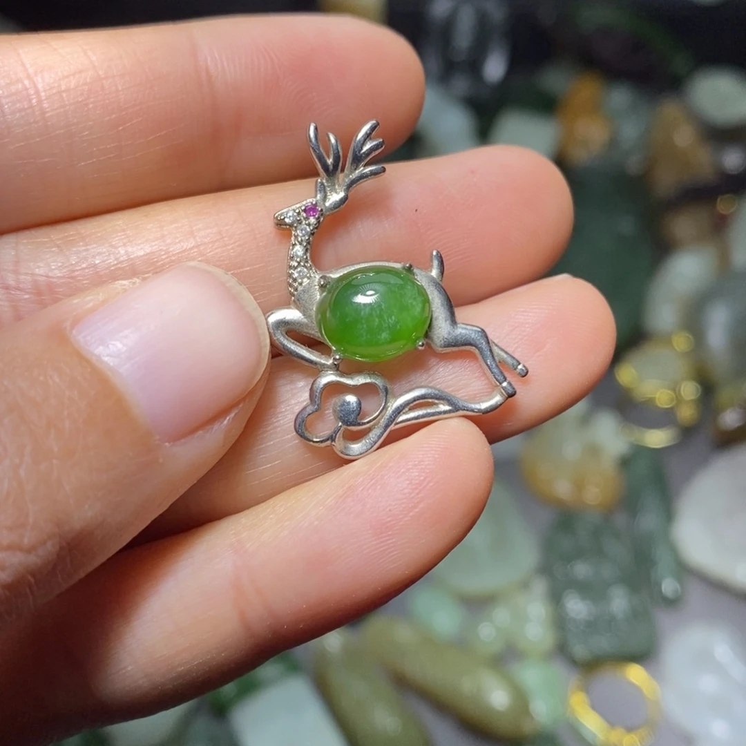 颈饰未镶嵌和田玉