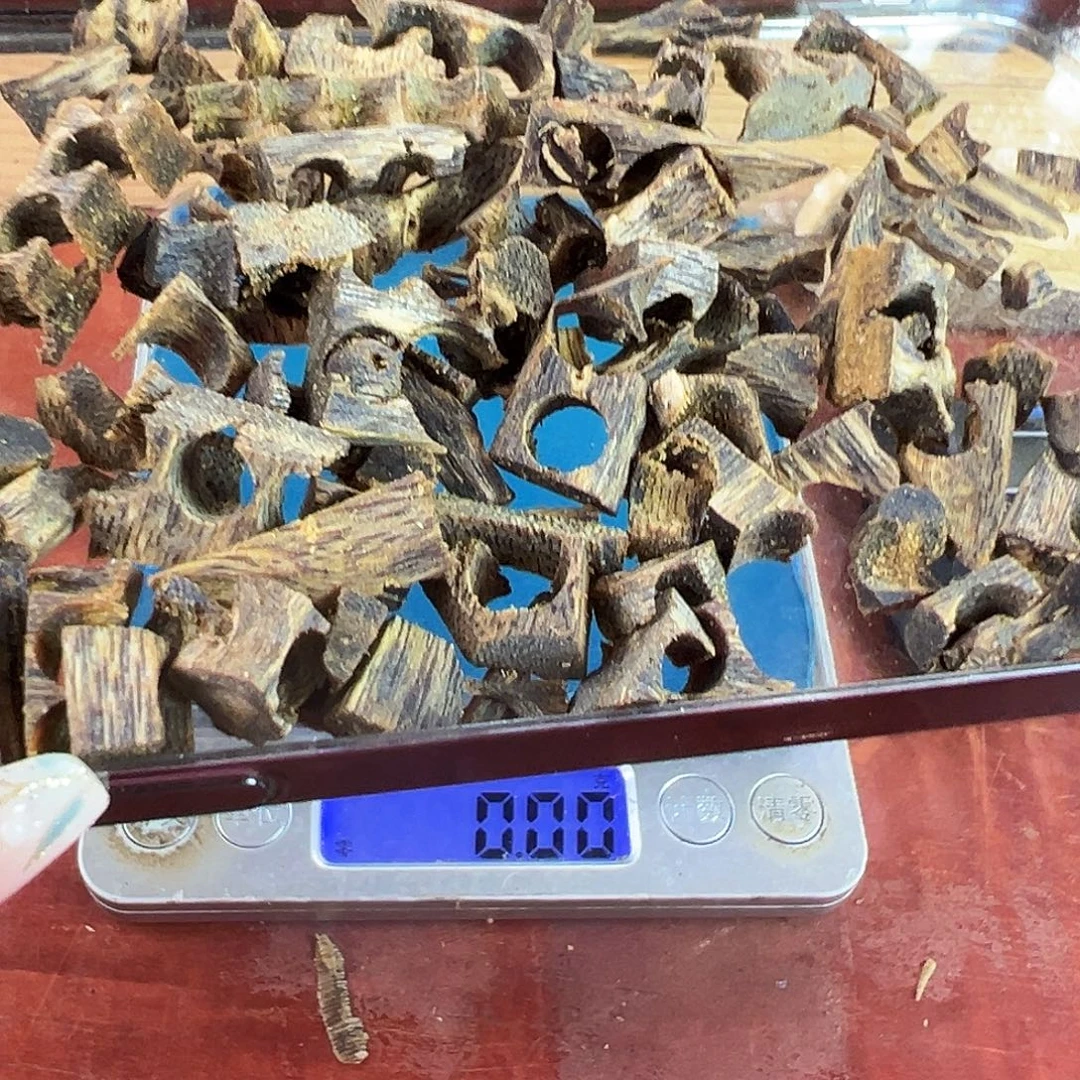 沉香沉香碎屑沉水原材料50g