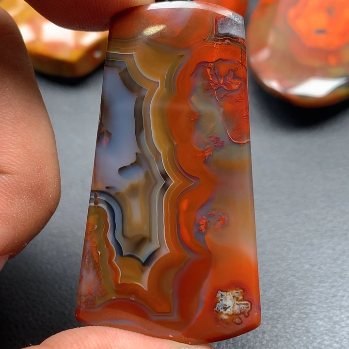 玛瑙/玉髓颈饰未镶嵌O***z