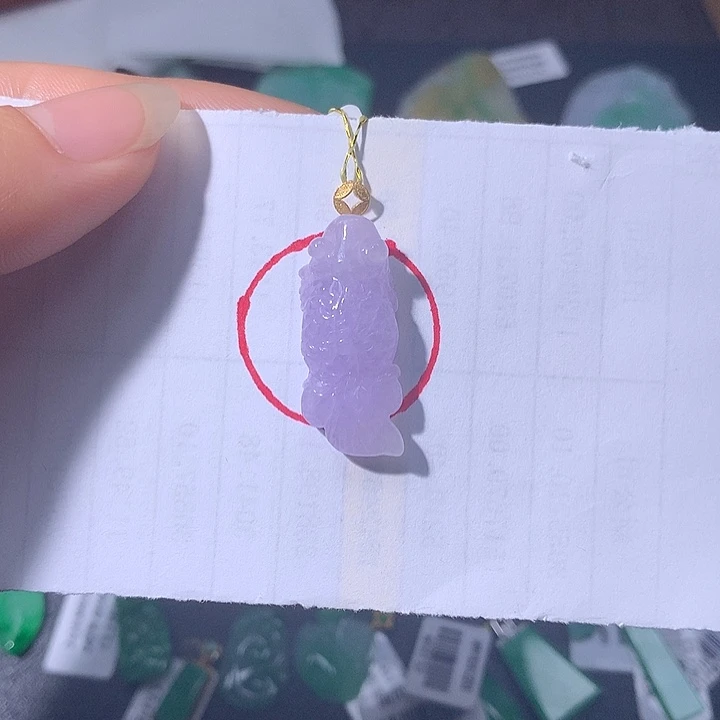 翡翠挂件18K金镶嵌我