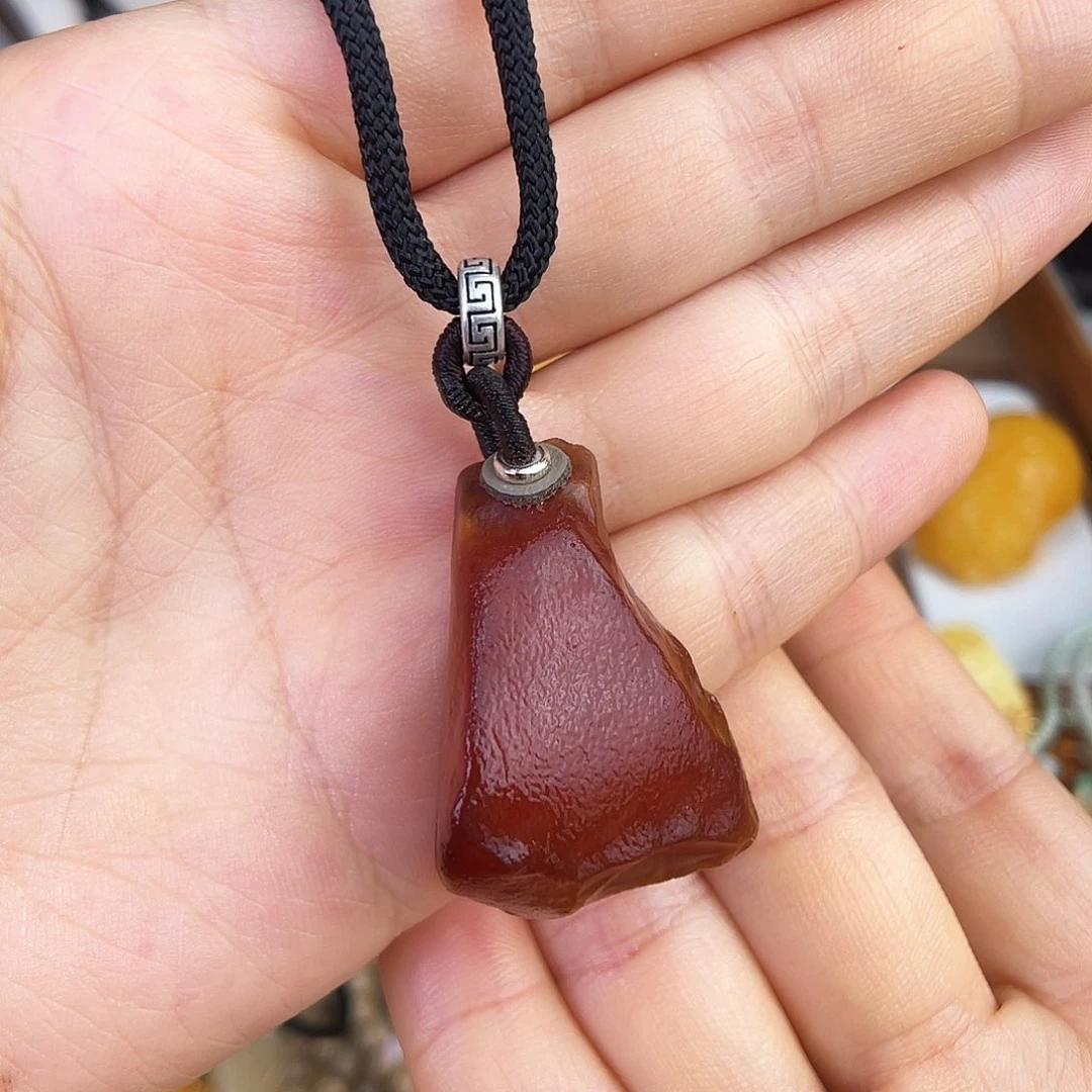 未镶嵌琥珀珠宝奇石，