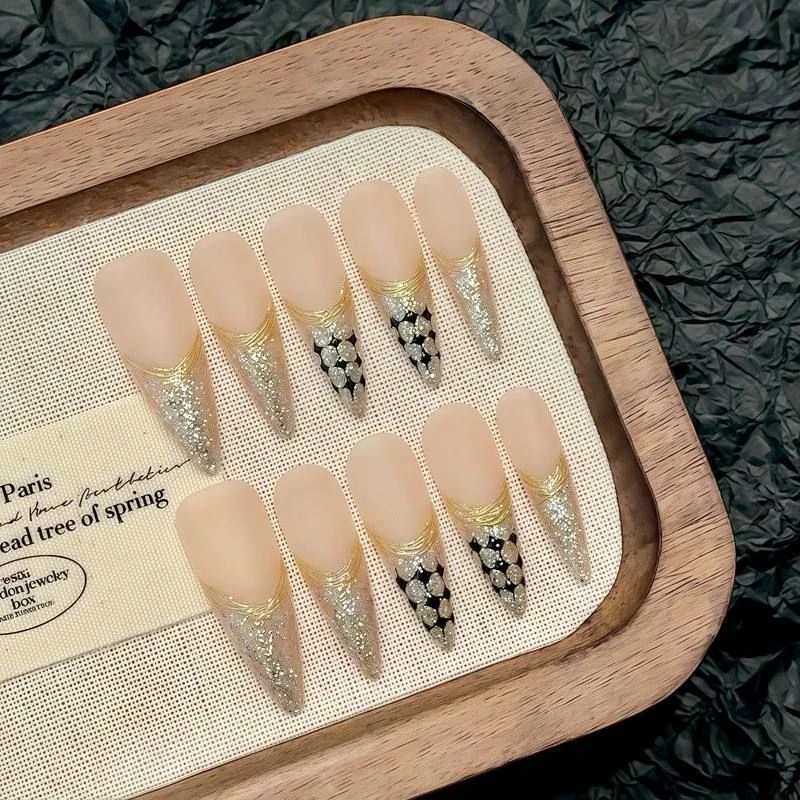 纯手工法式小香风爆闪高级氛围感穿戴显白甲美甲欧美爆款辣妹风