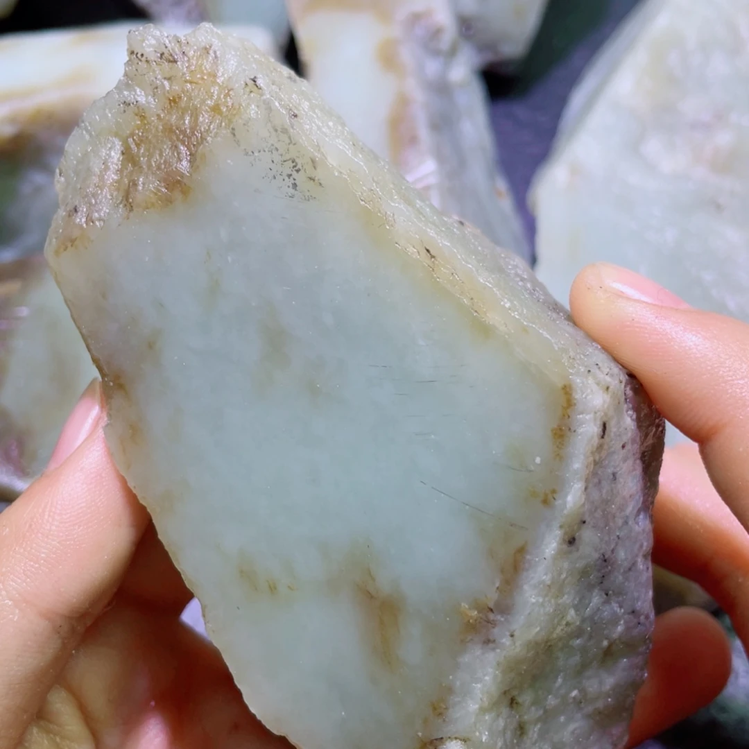 和田玉未镶嵌珠宝半成品