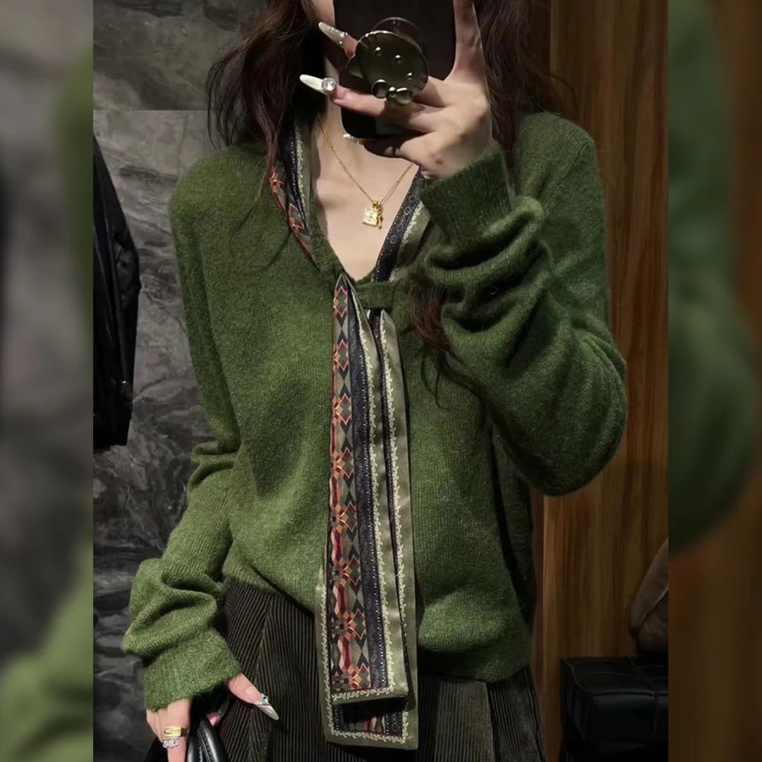 法式复古长袖v领系带纯色军绿色上衣女2025早秋慵懒风设计感毛衣
