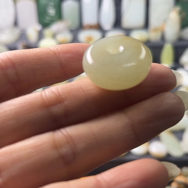 和田玉（糖玉）未镶嵌包链