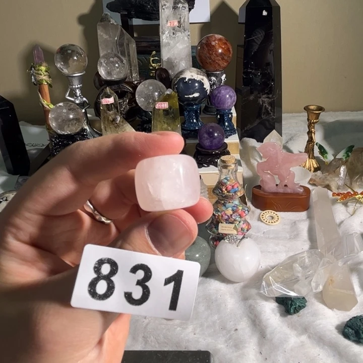 未镶嵌水晶大型摆件（非配饰）