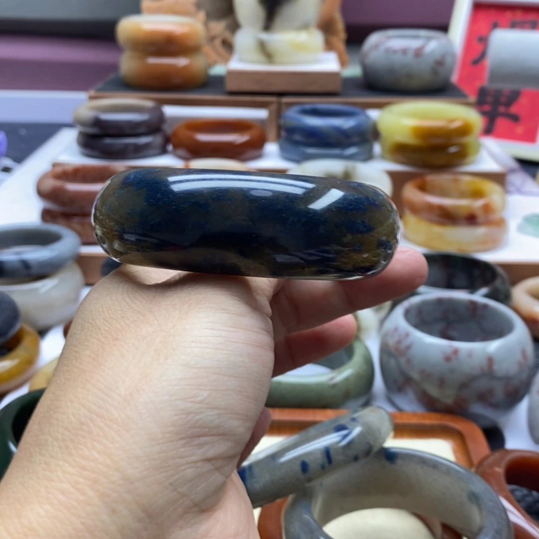 石英质玉手镯未镶嵌逆*