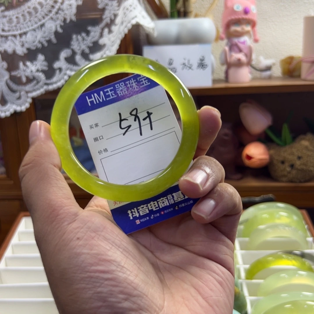 未镶嵌蛇纹石玉手镯600