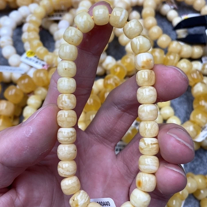 琥珀未镶嵌珠宝奇石9