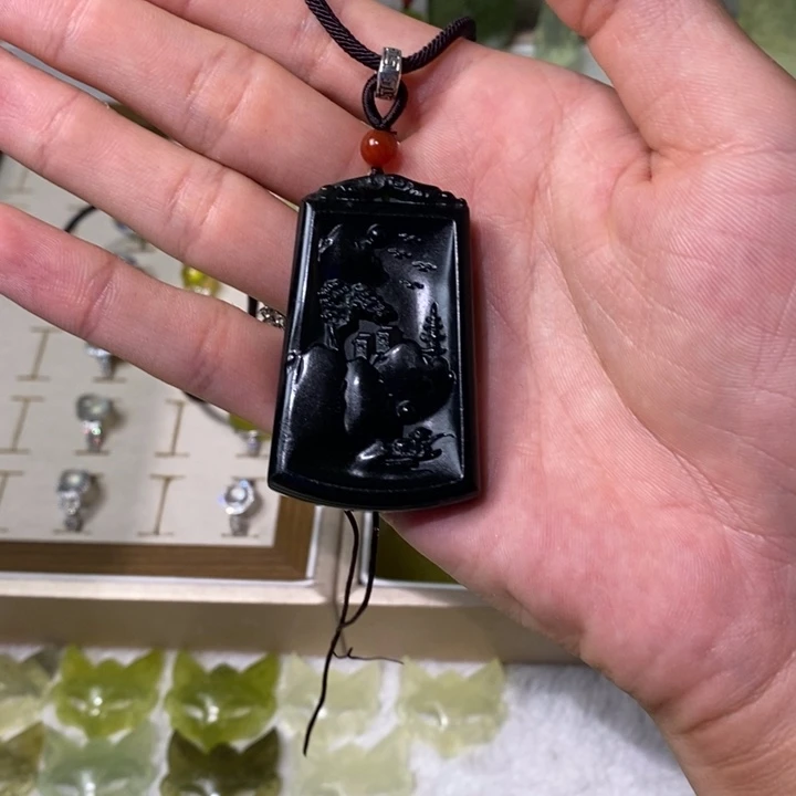 平***顺未镶嵌蛇纹石玉吊坠(不含链)