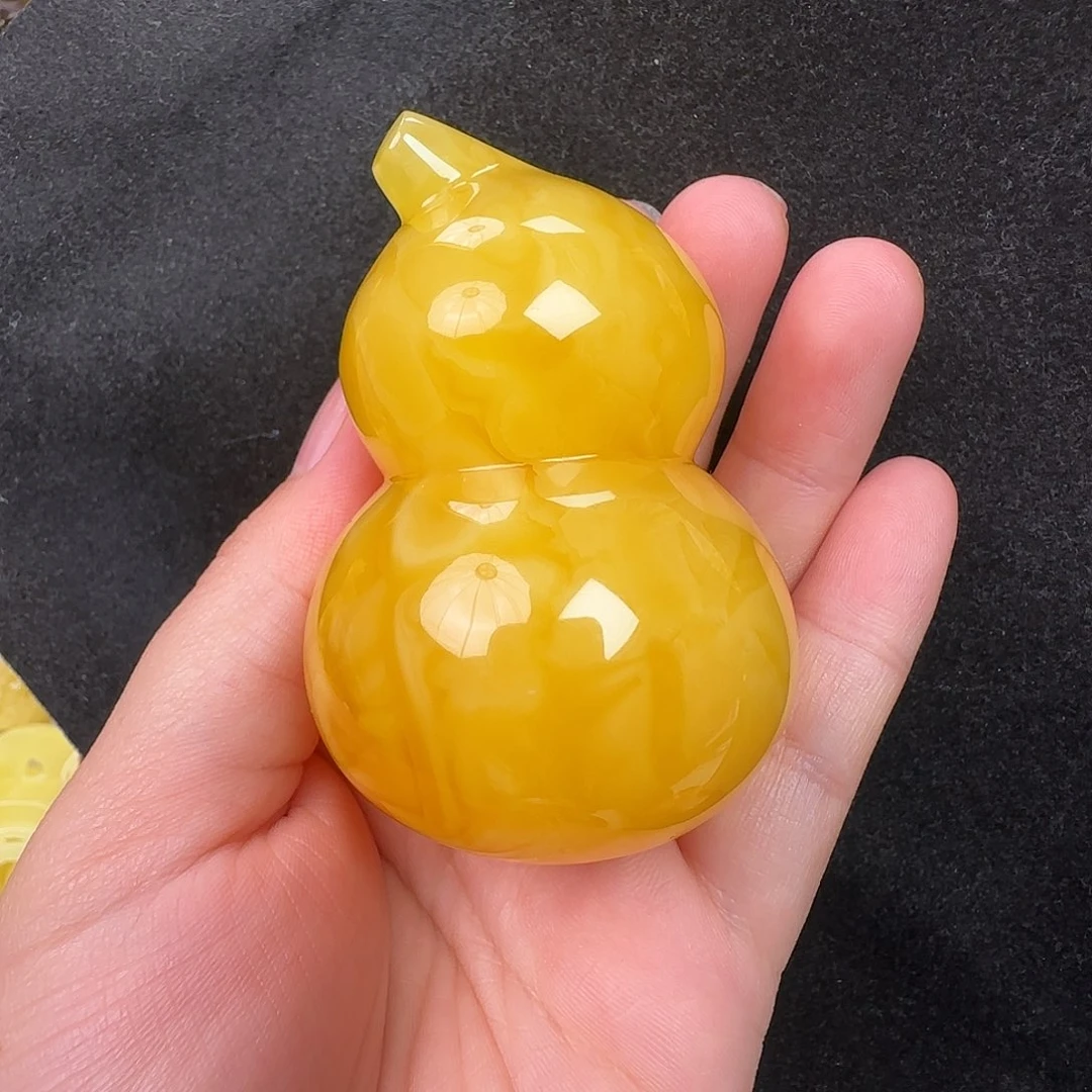 蜜蜡未镶嵌珠宝奇石