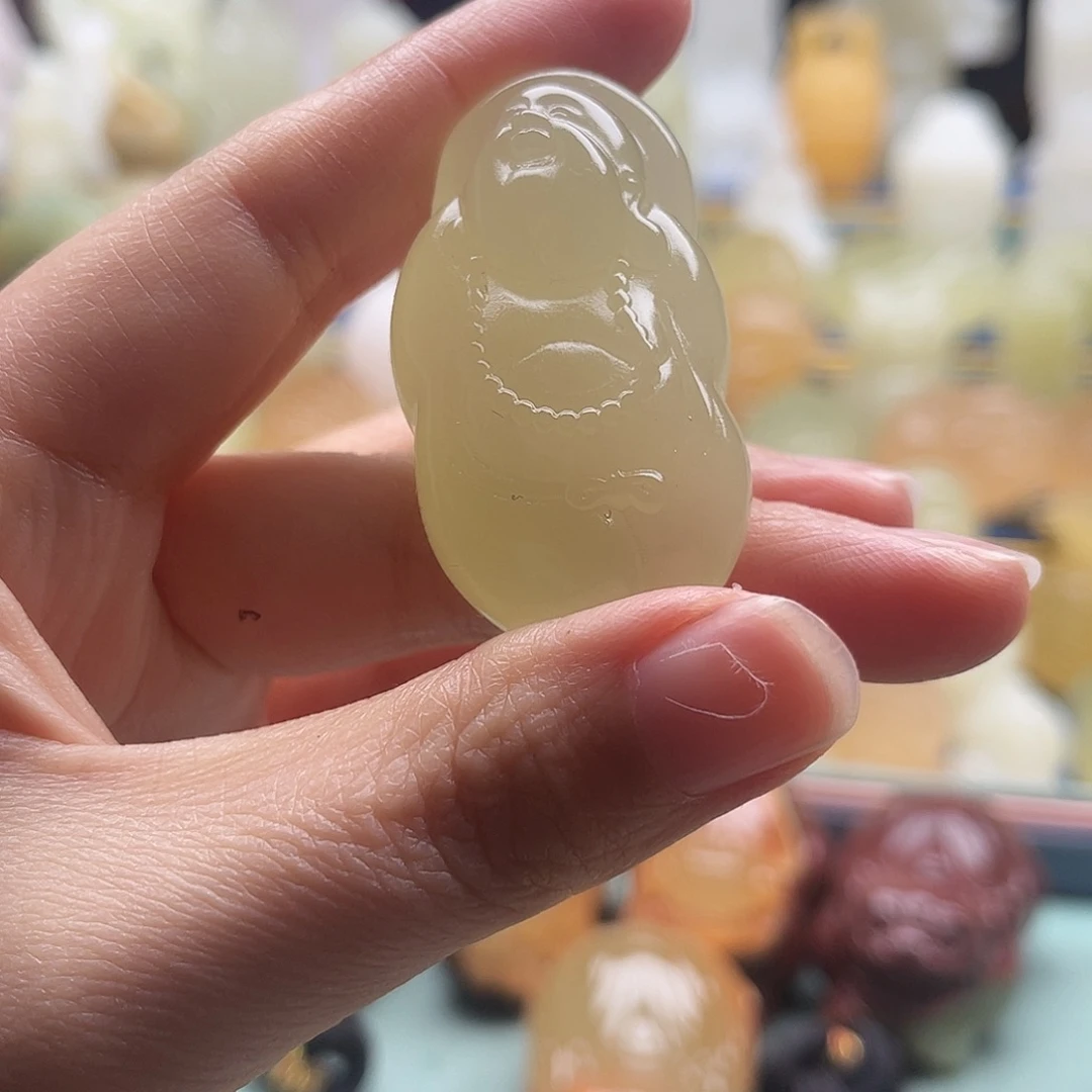 江***饰玉天然昆仑山小摆件