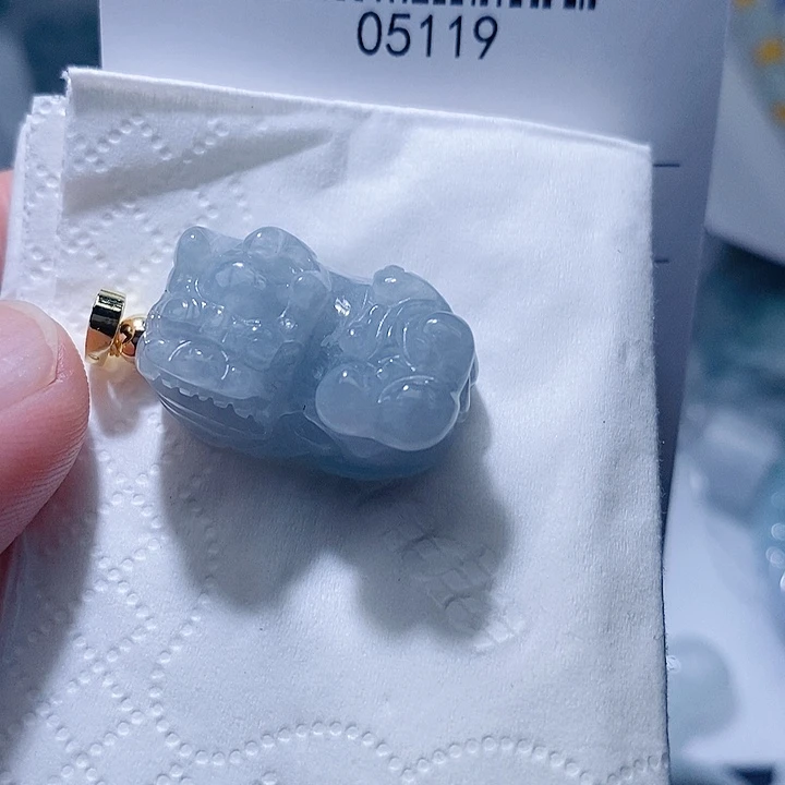 翡翠未镶嵌颈饰天光墟翡翠市场现金代购