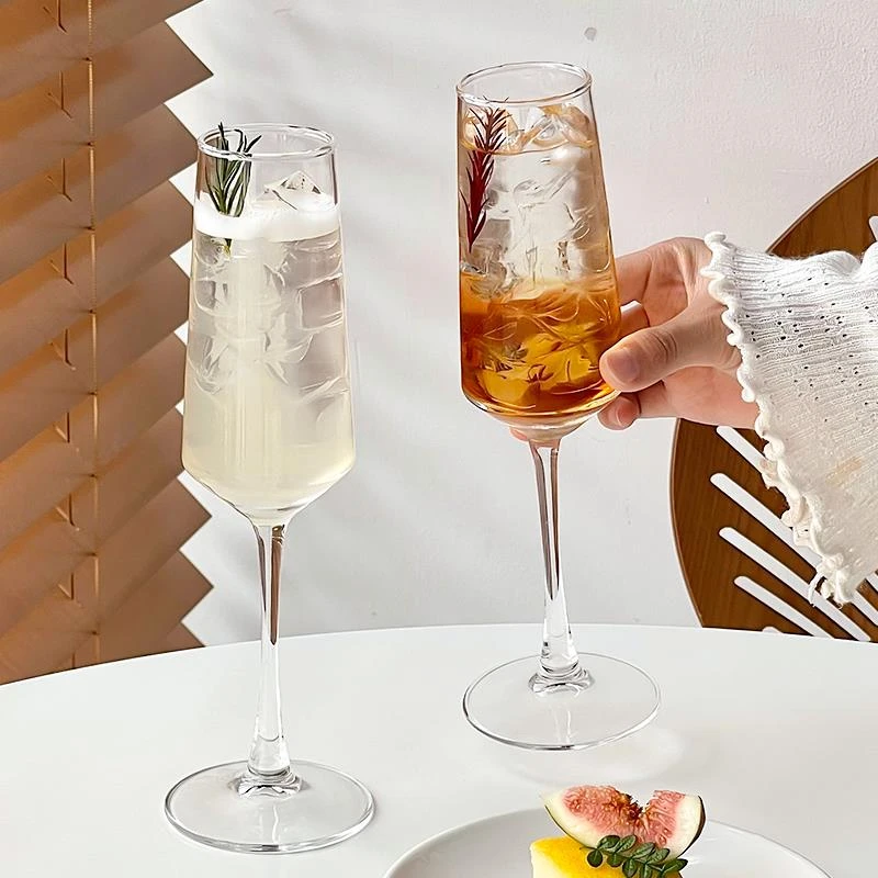 ins风香槟杯高级感起泡酒高脚杯鸡尾酒杯苏打气水杯玻璃杯饮品杯